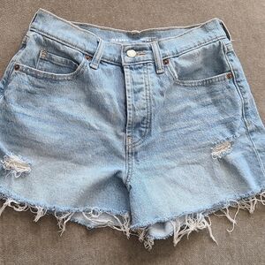 Old Navy Sky-Hi "Higher High-Rise" Distressed Denim Shorts Size 4